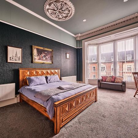 22 The Square Hotel Londonderry Exterior foto