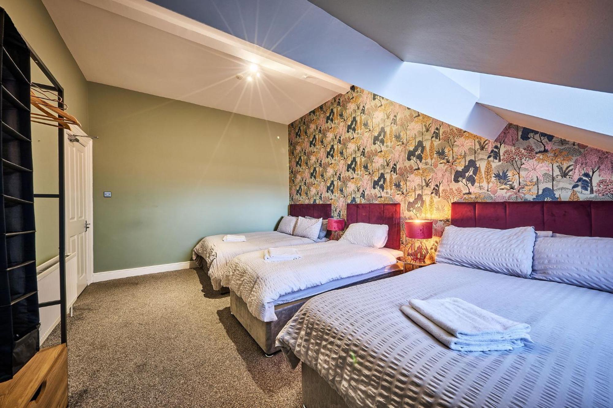 22 The Square Hotel Londonderry Exterior foto